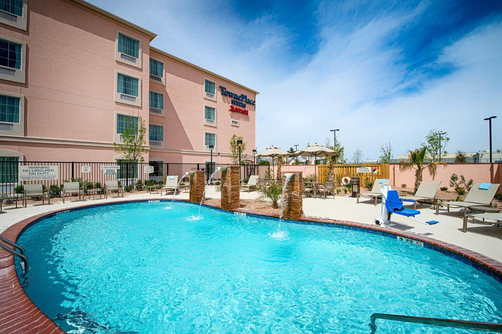 Towneplace Suites By Marriott El Paso Airport Exterior photo